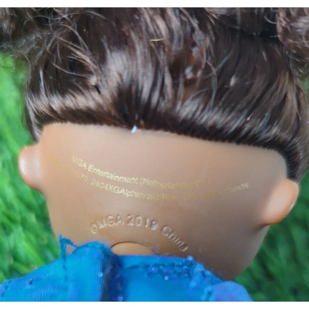 MGA L.O.L Surprise Doll OMG Miss Glam Missing Clothes and Accessories‎
